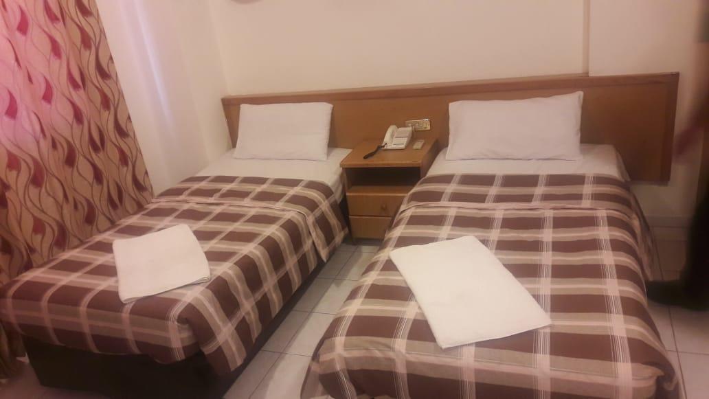 Razan Hotel Amman Esterno foto