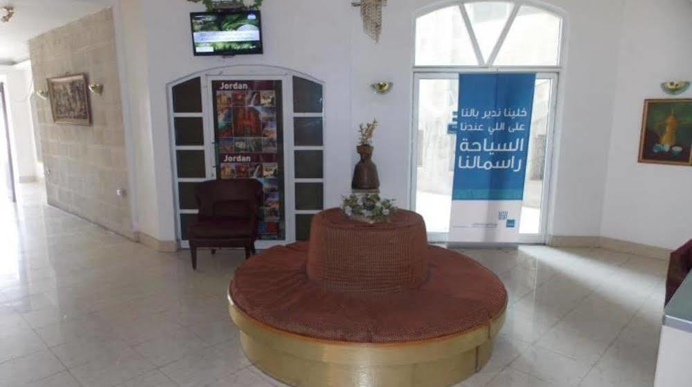 Razan Hotel Amman Esterno foto