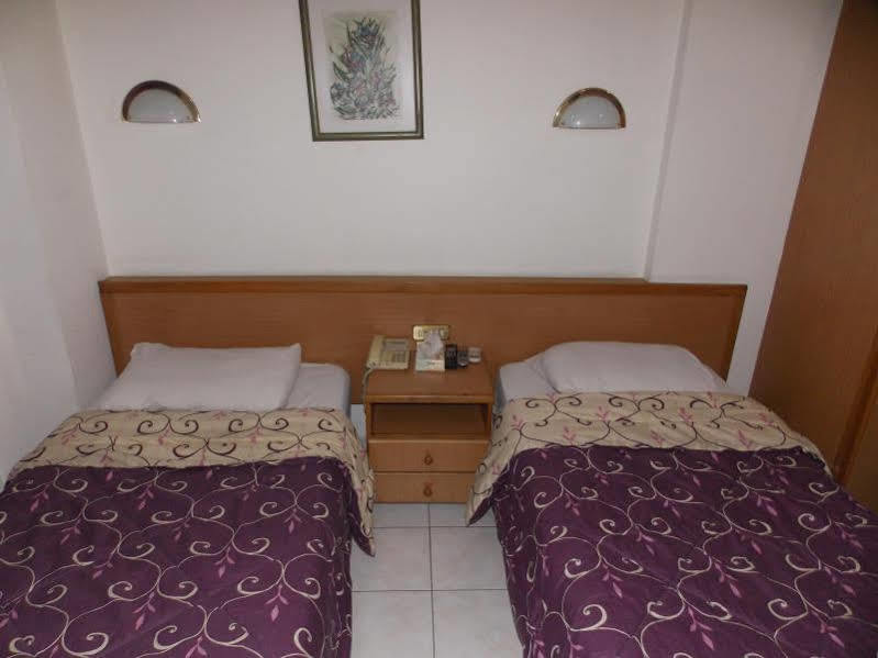 Razan Hotel Amman Esterno foto