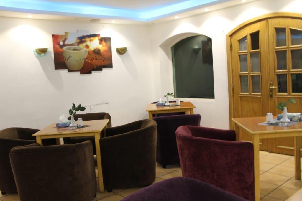 Razan Hotel Amman Esterno foto